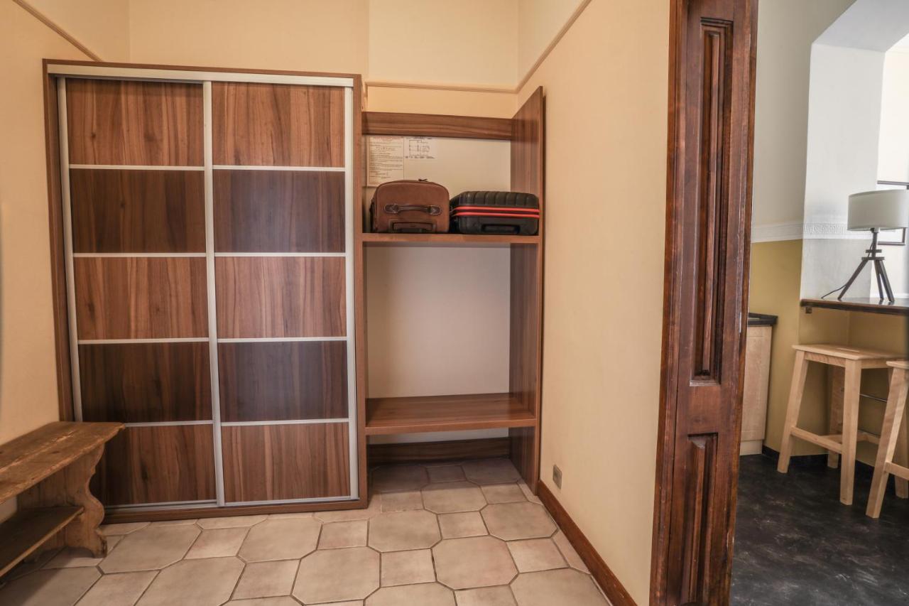 Hotel Kavalir การ์โลวีวารี ภายนอก รูปภาพ